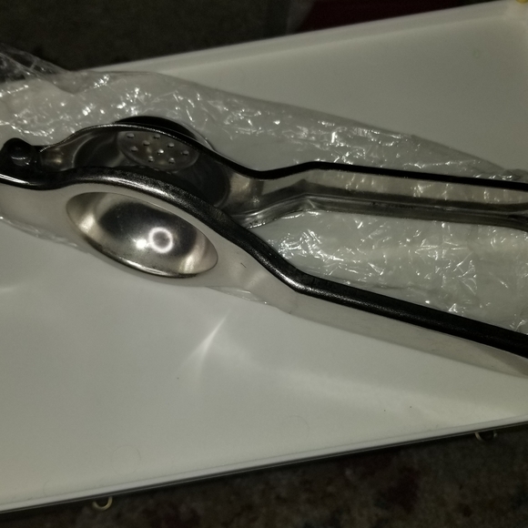 Stainless Steel lemon squeezer - Picture 3 of 3